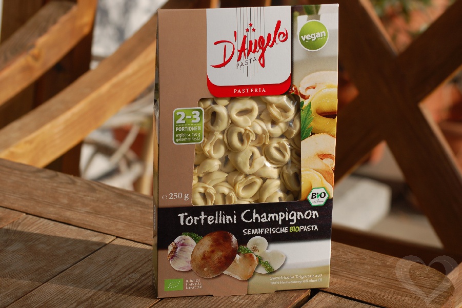 Tortellini de Cogumelos com Amêndoa e Balsâmico